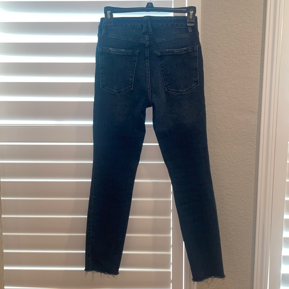 Good American Jeans size 2/26  Dark Blue Wash